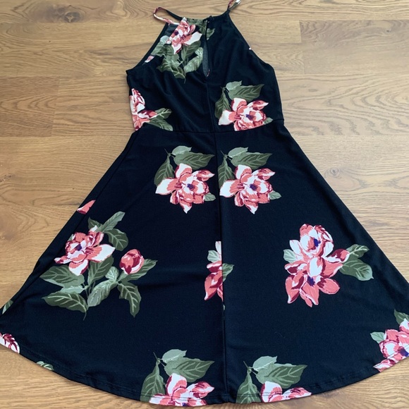 Floral dress - Picture 2 of 2